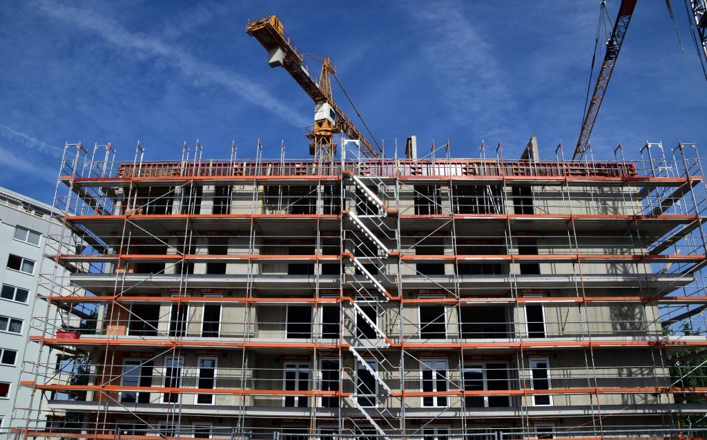 Usurpation d'identité de dirigeant pour escroquerie financière en France